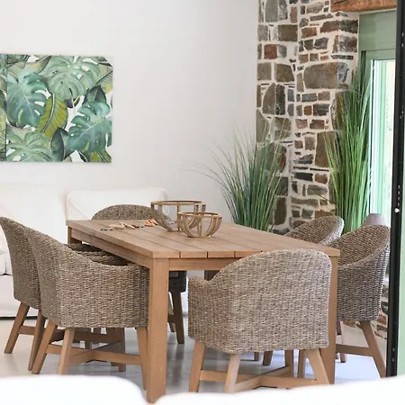 Villa Sun Senses Front With Private *